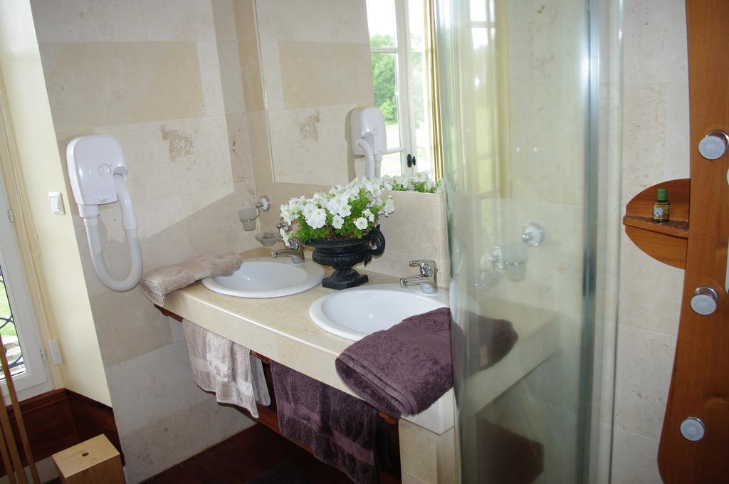 Chateau De Pommeuse Habitación foto