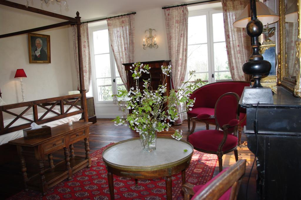 Chateau De Pommeuse Habitación foto